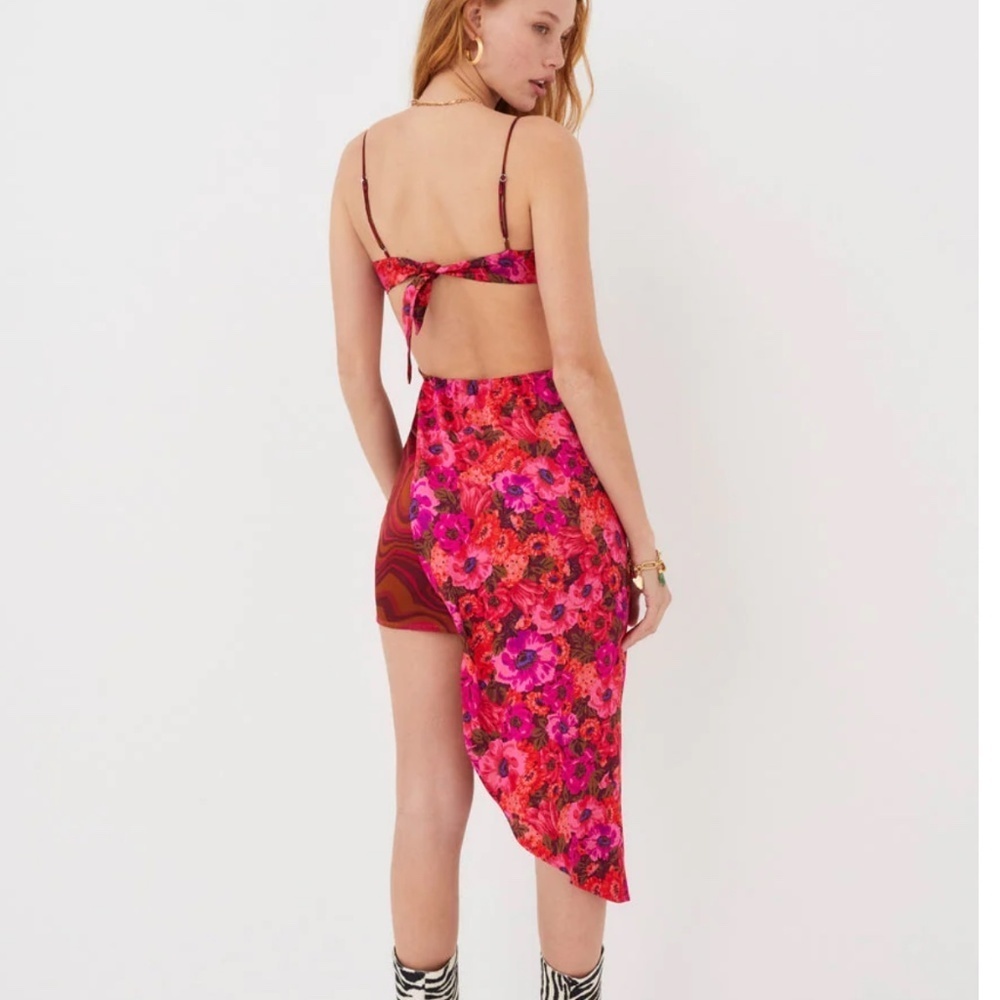 *NWT For Love & Lemons Rita Midi Dress Funky Floral Asymmetrical Size S Cut Out - Picture 7 of 7